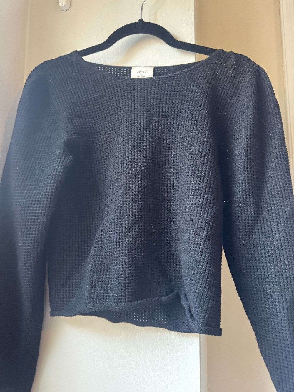 Aritiza Black Mesh Wilfred Sweater Size Medium